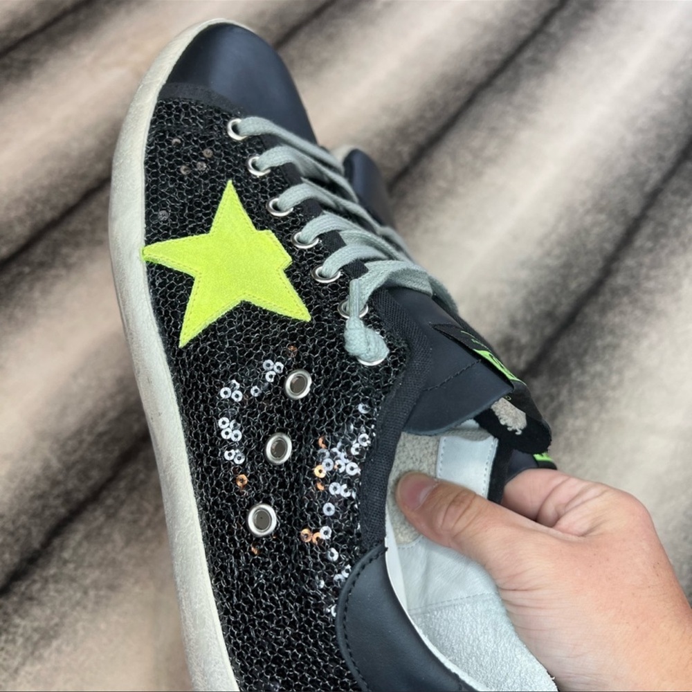 Golden Goose Superstar Sequin Star Leather Heel Black Yellow Fluo Sneakers - Picture 6 of 16